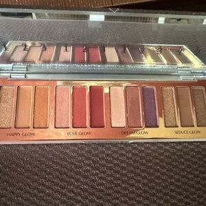 Charlotte Tilbury Bejewelled Eyes Palette